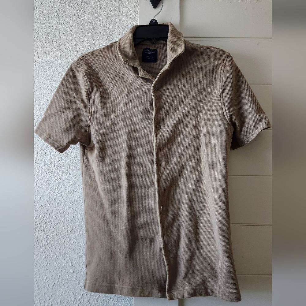 Men's Tan Short Sleeve Button Down Shirt